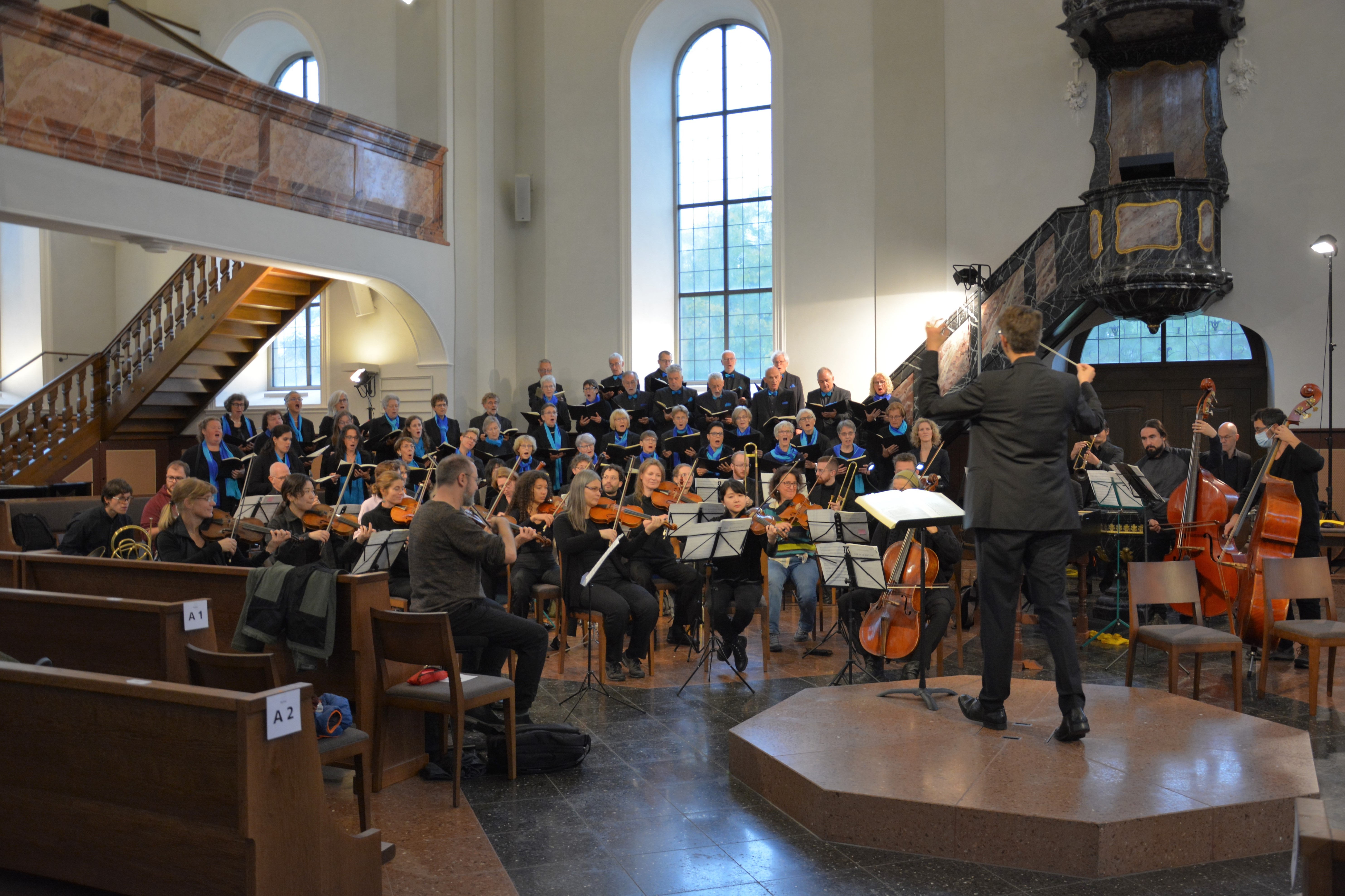 Kammerchor mit Orchester in der Kirche